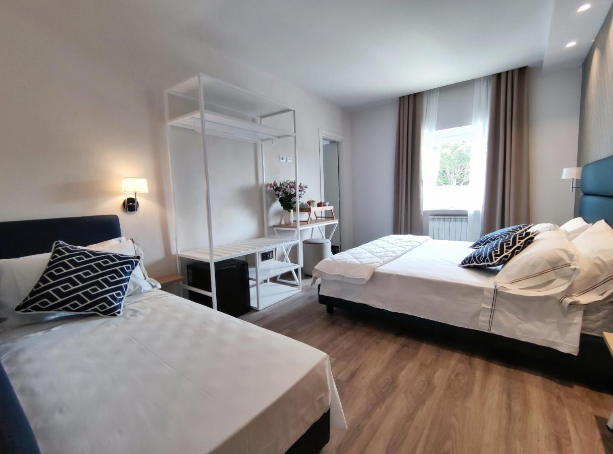 Standard Triple Room,1324635142:JPEG