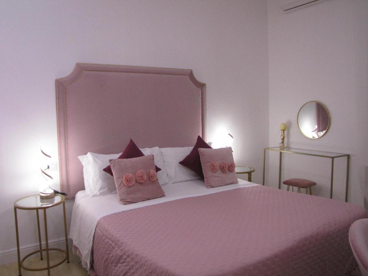 Standard Double Room,758469925:JPEG