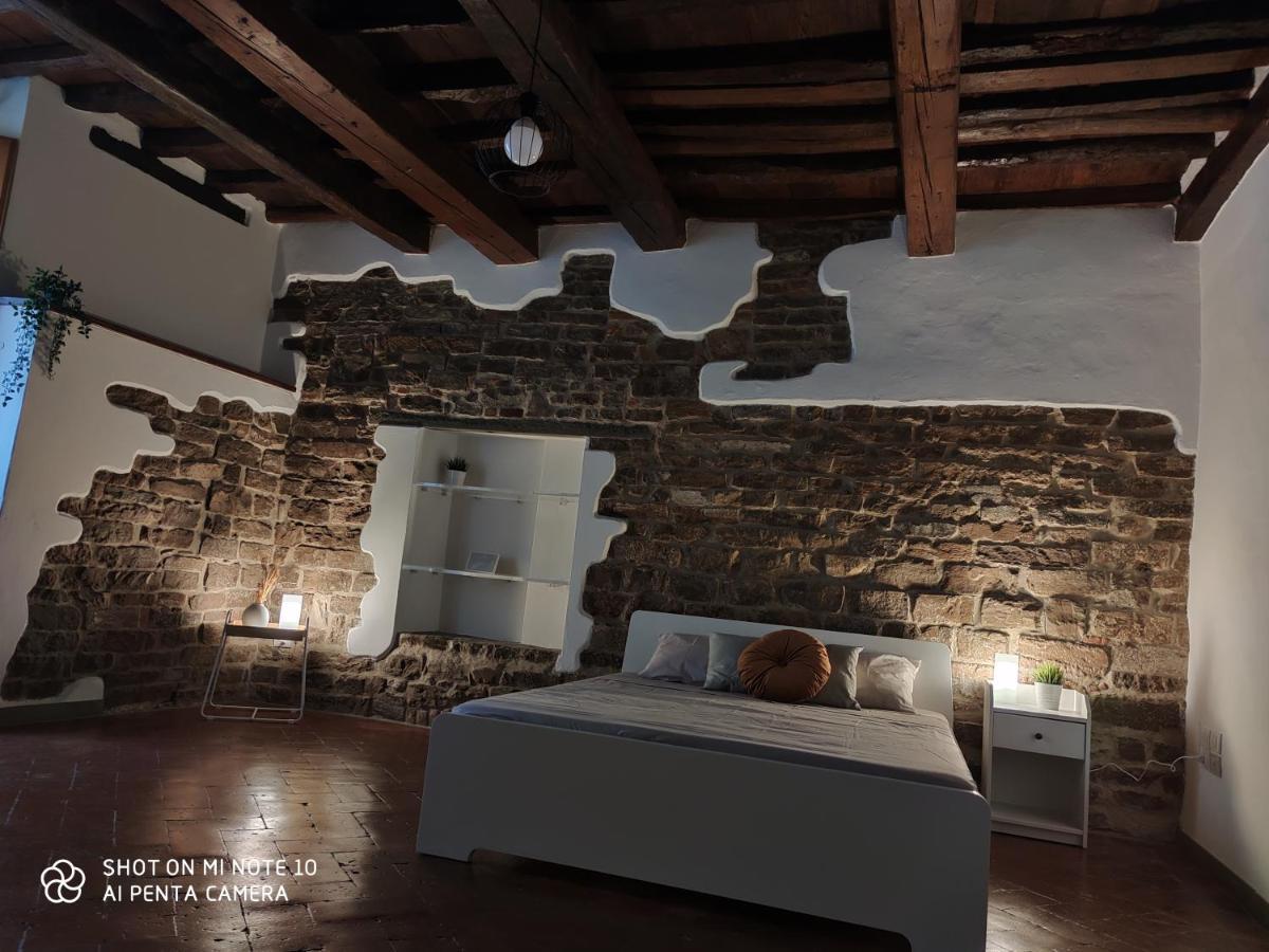 Queen Room,1344828239:JPEG