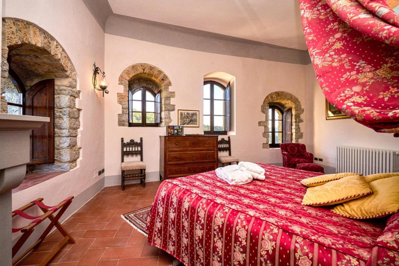 Suite Tower with Jacuzzi,1556255548:JPEG