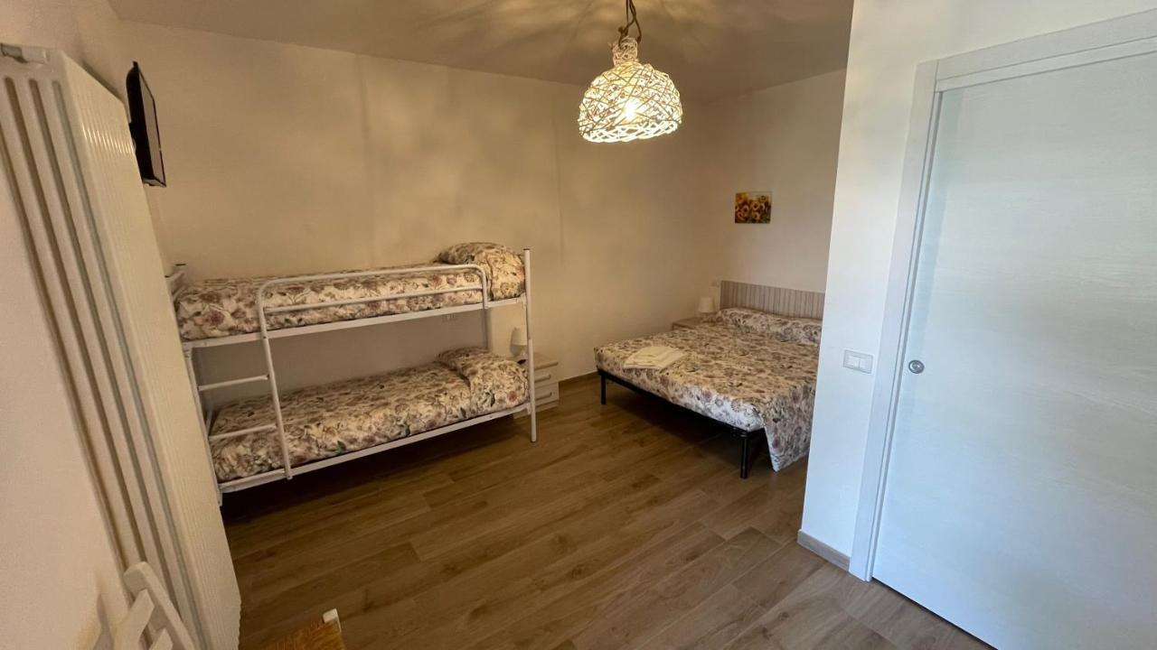 Family Room,1370877110:JPEG