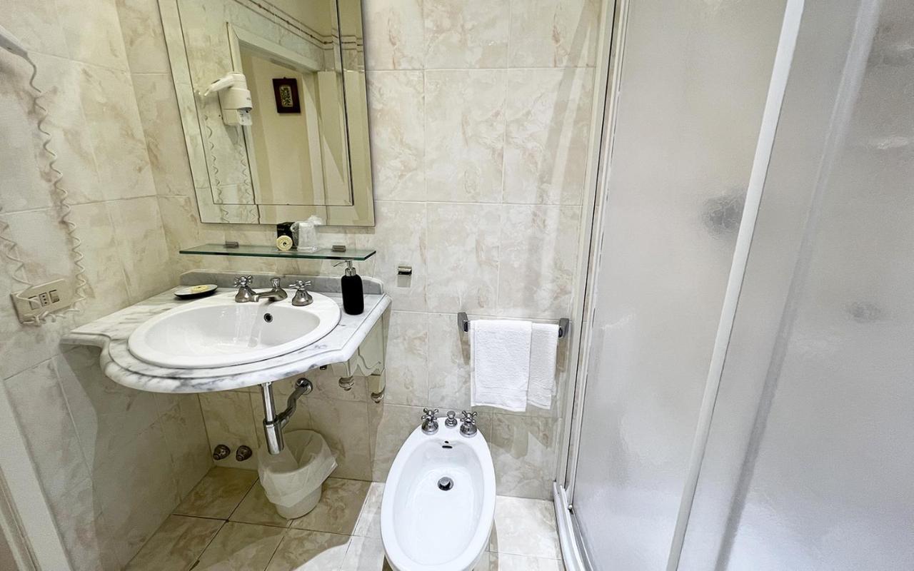 Double Room,1371003920:JPEG