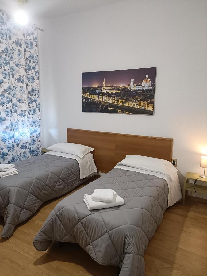 Large Twin Room,1381675040:JPEG
