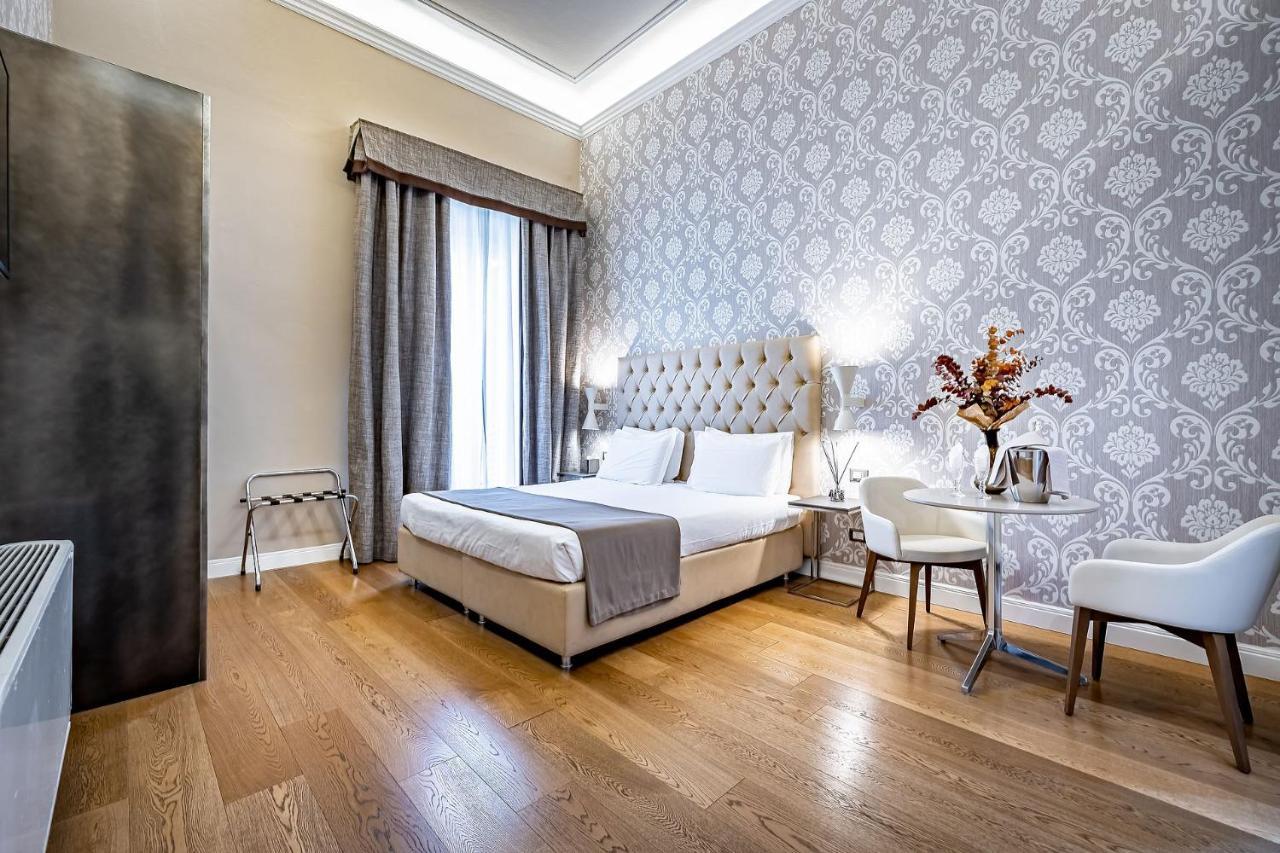 Superior King Room,1387836083:JPEG