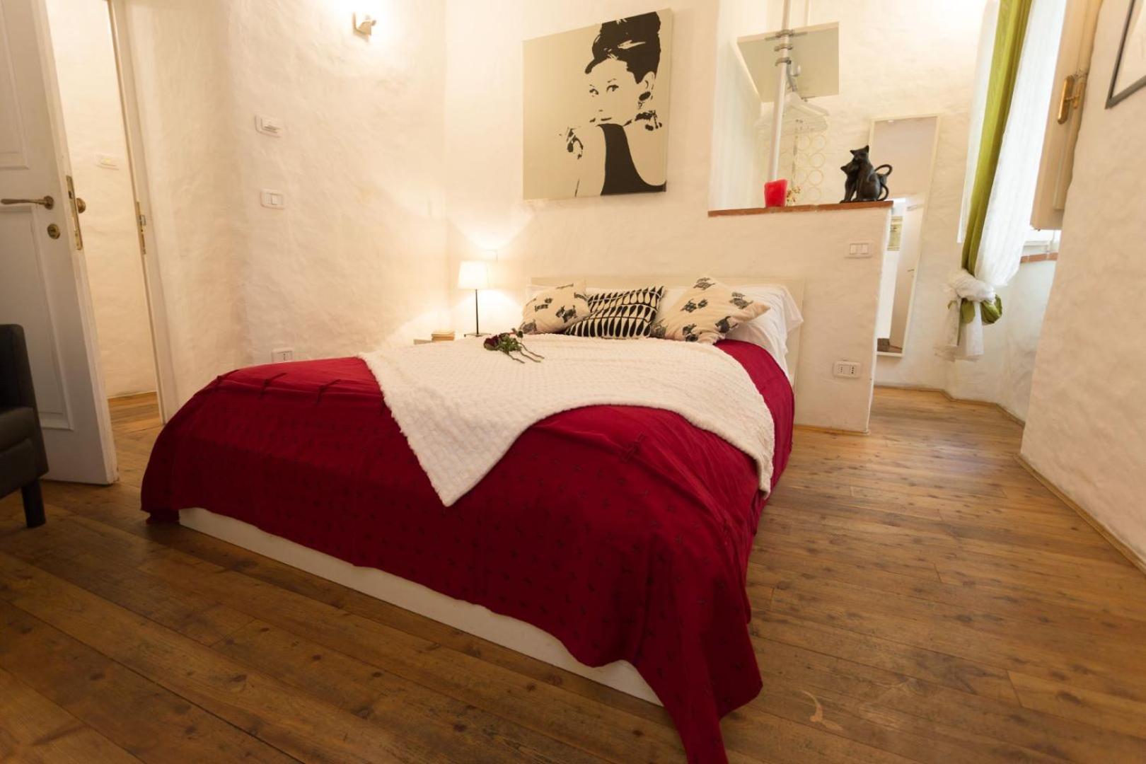 Double Room,1404965951:JPEG