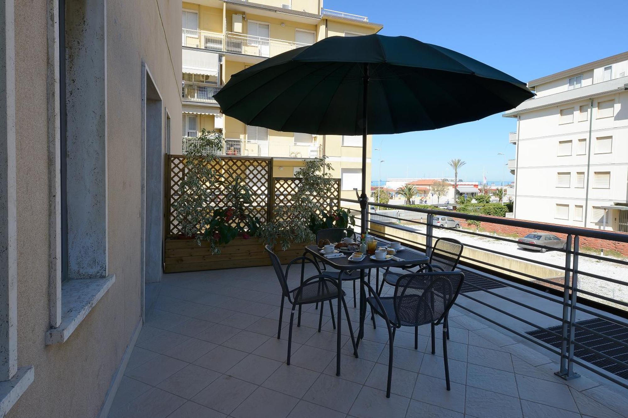 One-Bedroom Apartment Terrace,14419328:JPEG