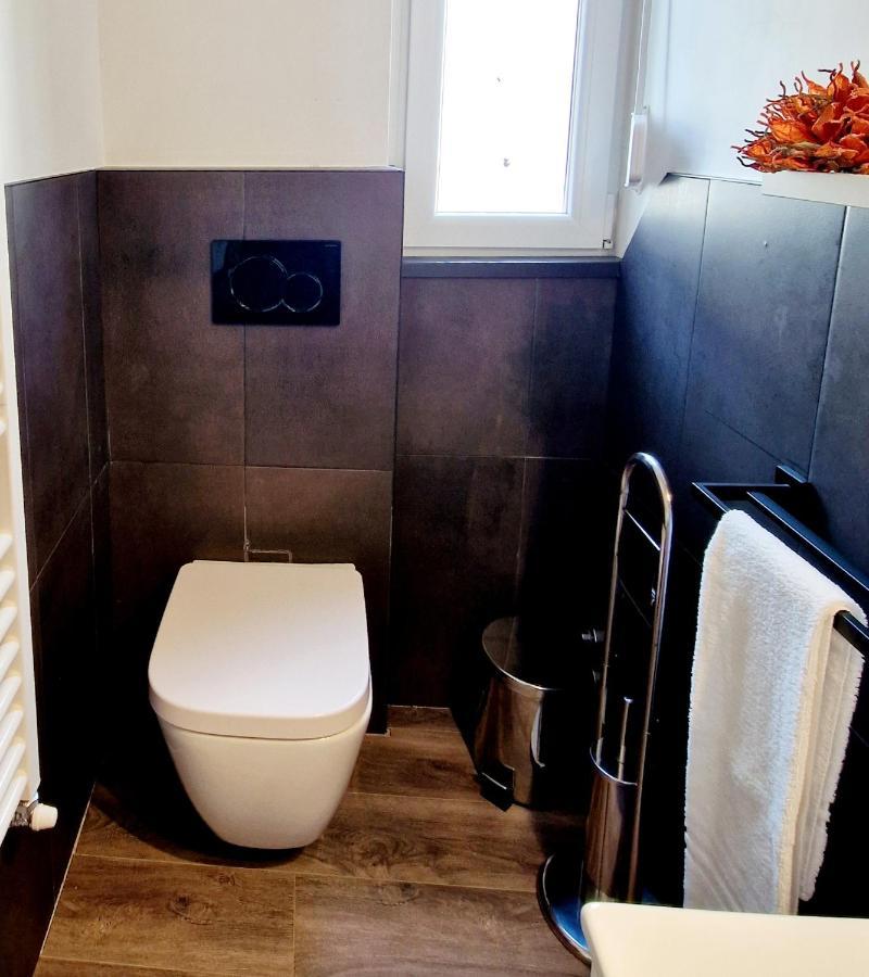 Double or Twin Room Private Bathroom