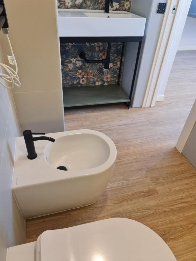 Small Double Room,1467451577:JPEG