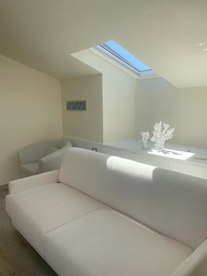 Deluxe Quadruple Room,1469692373:JPEG