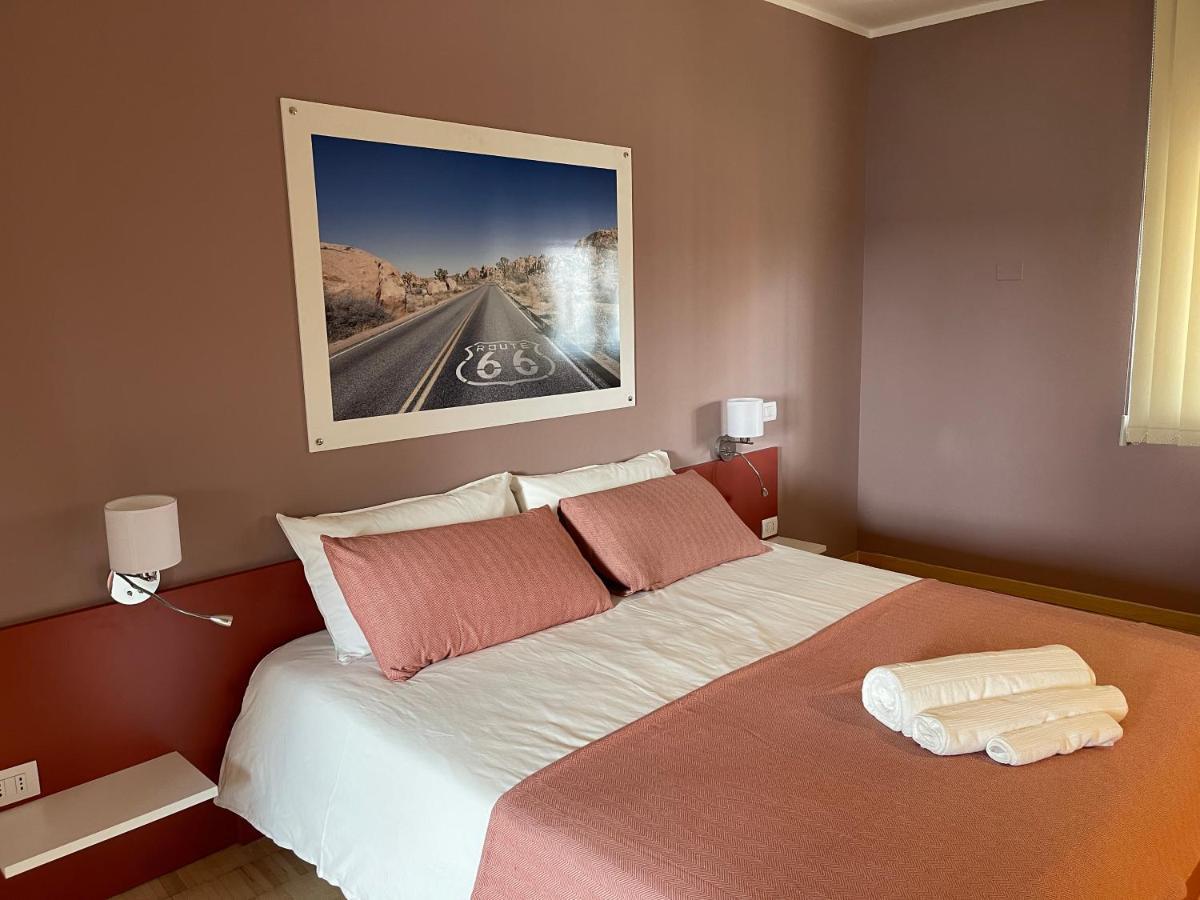 Large Double Room,1488809539:JPEG