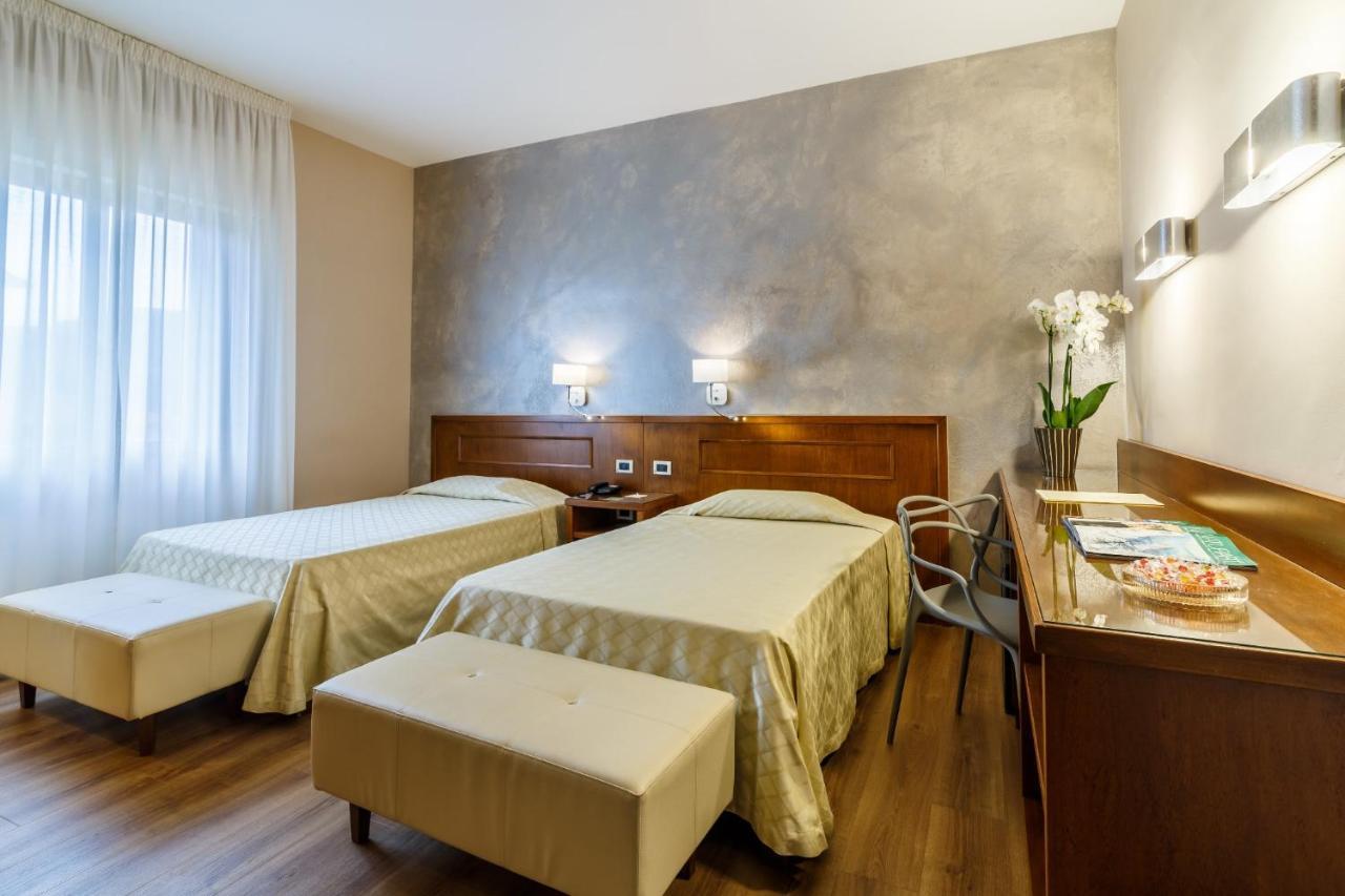 Superior Double or Twin Room,1498873336:JPEG