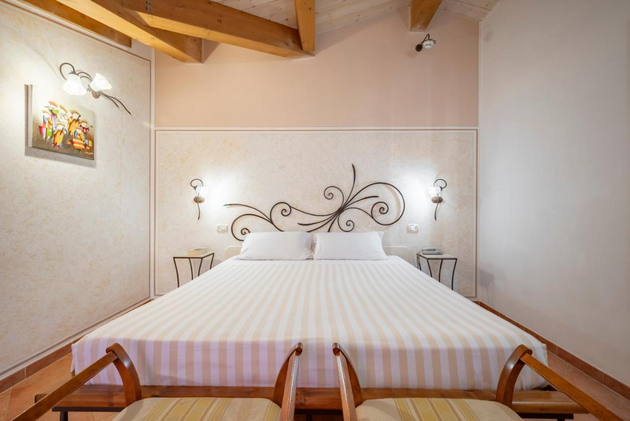 Double Room Balcony,1498798666:JPEG