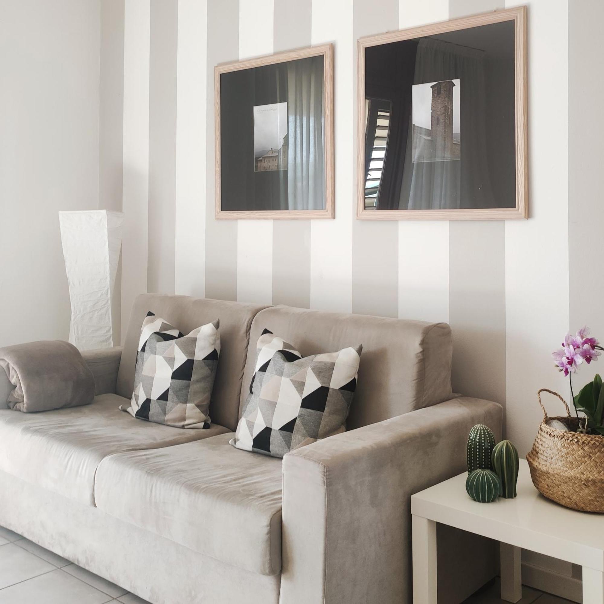 One-Bedroom Apartment,1216326151:JPEG