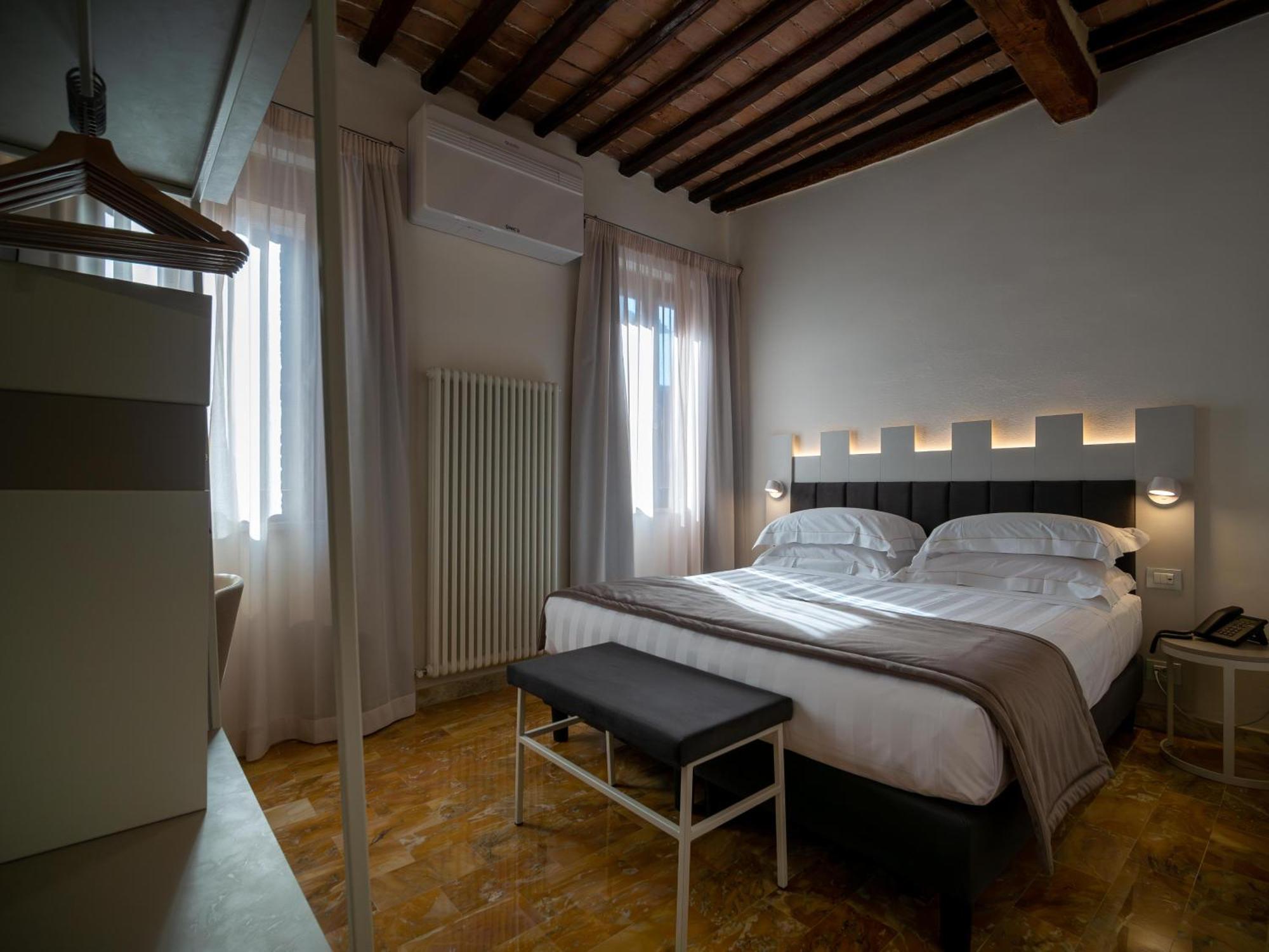 Superior Double or Twin Room,1550084713:JPEG