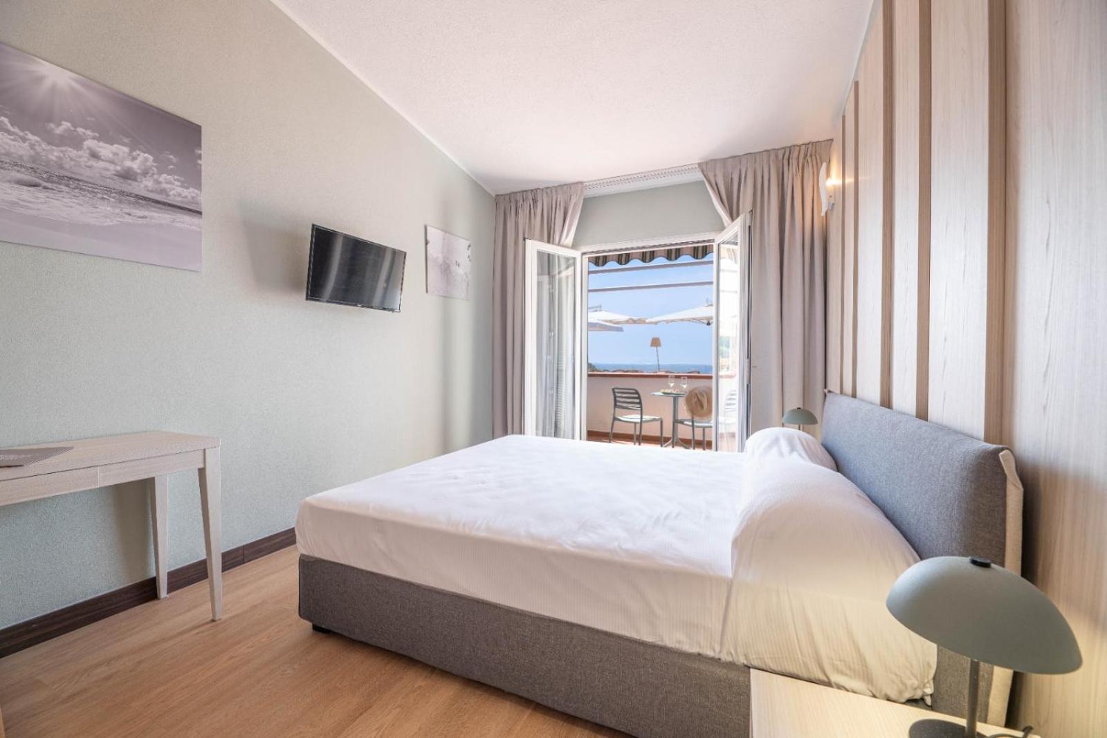 Double or Twin Room Terrace,1552039861:JPEG