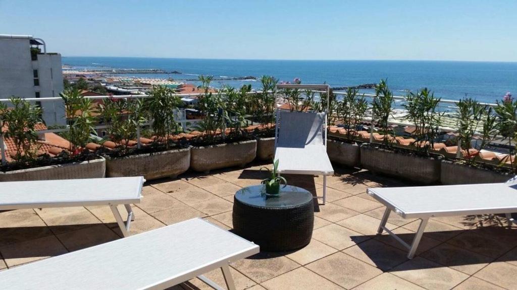 Suite Terrace,1553245738:JPEG