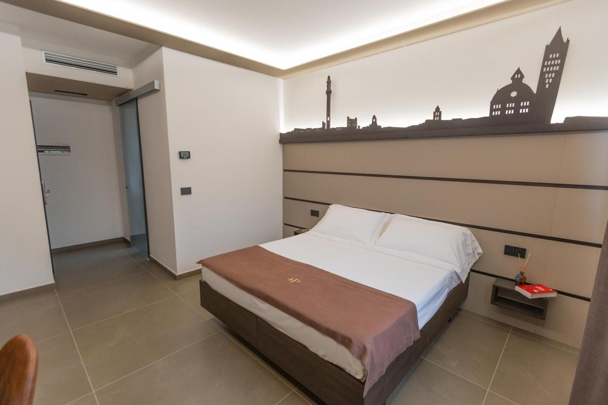 Deluxe Room,1548336538:JPEG