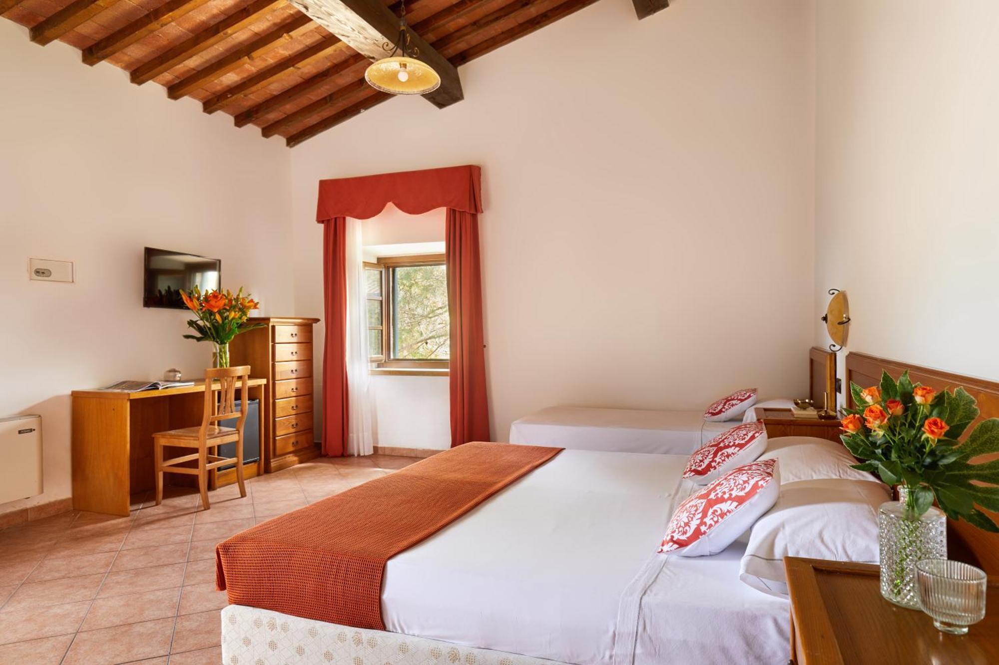 Triple Room,1576716767:JPEG