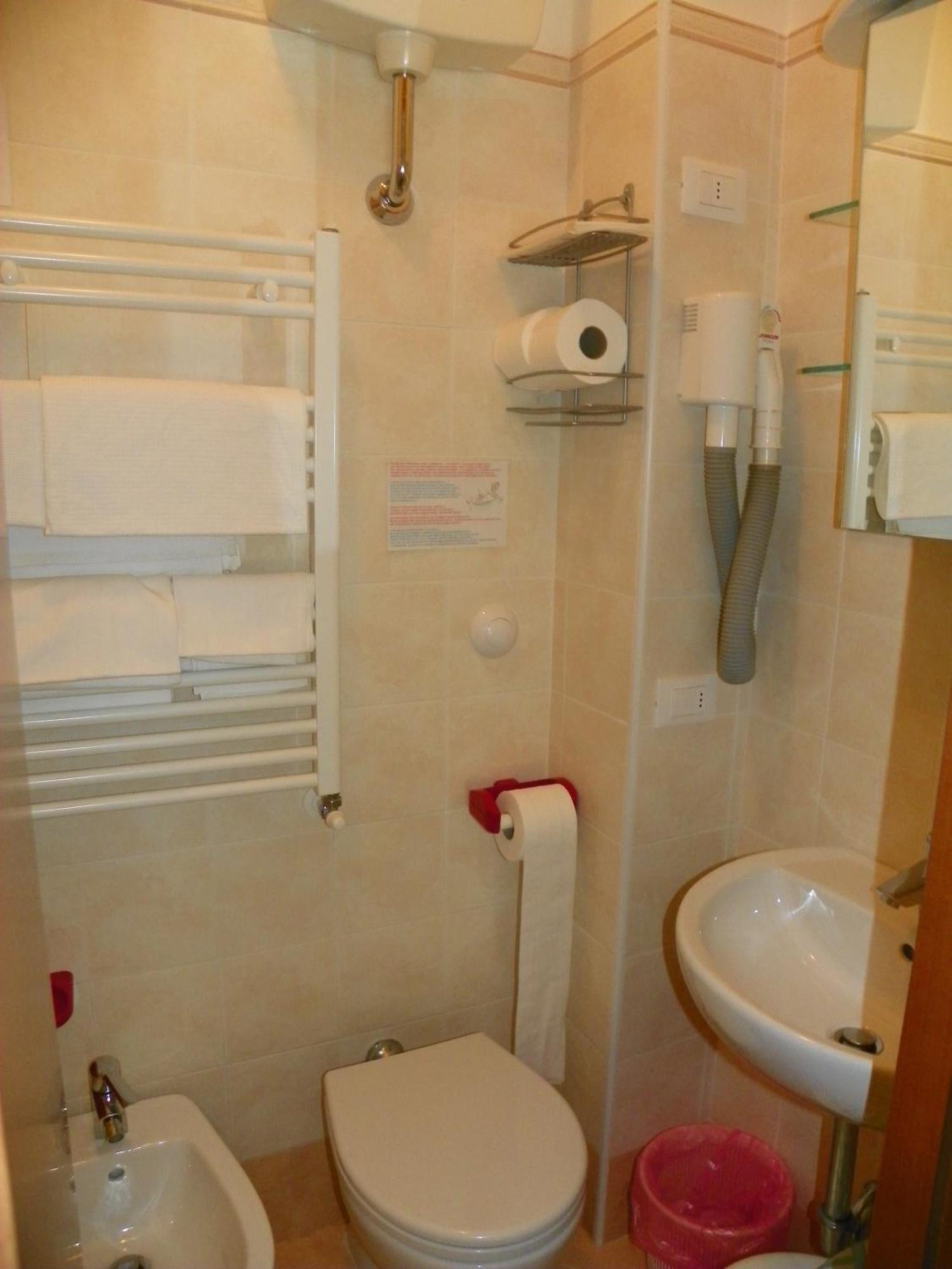 Double or Twin Room Sea View