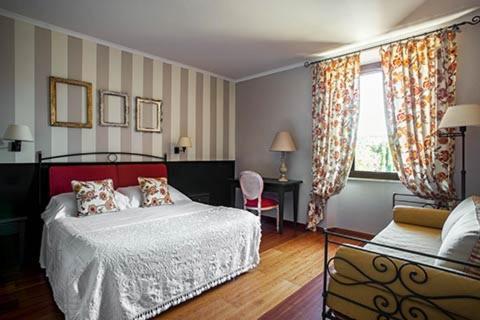 Superior Triple Room with Unlimited Access to the Thermal Pools,1597601616:JPEG