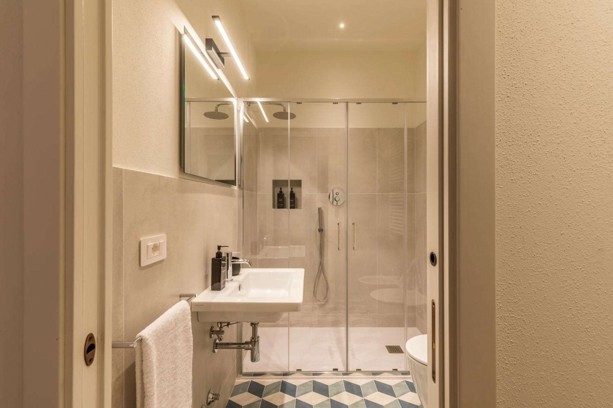 Double Room Private Bathroom,1603584596:JPEG