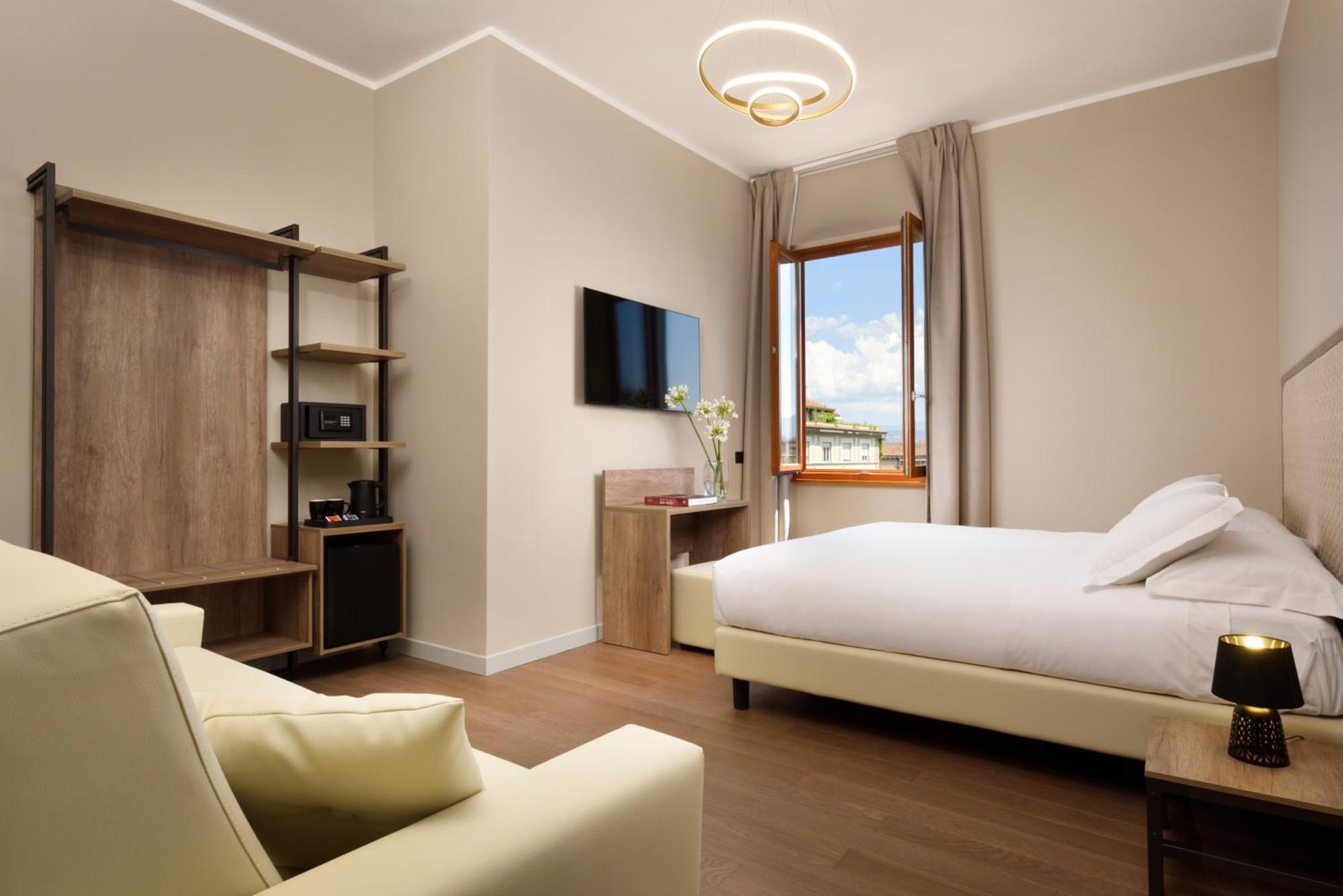Deluxe Family Room View