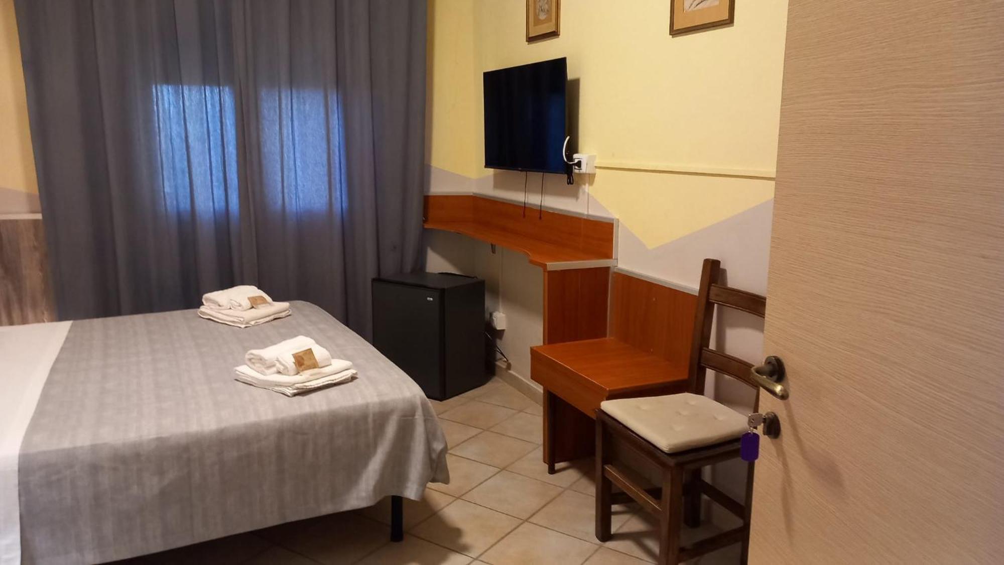 Double or Twin Room Mountain View