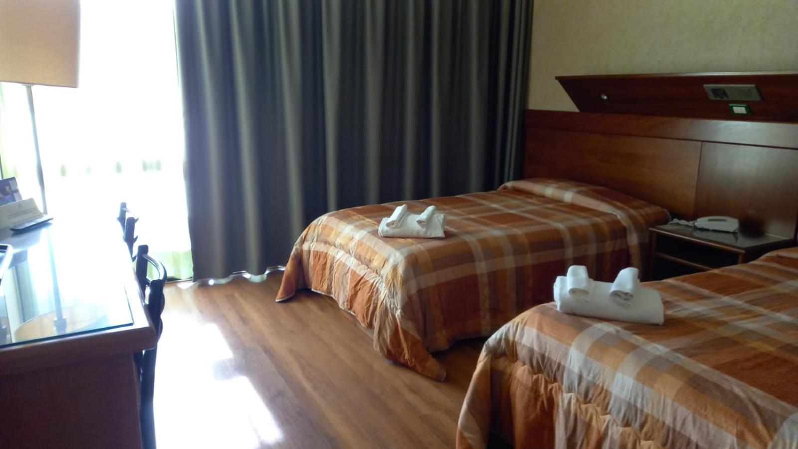Standard Single Room,1613674994:JPEG