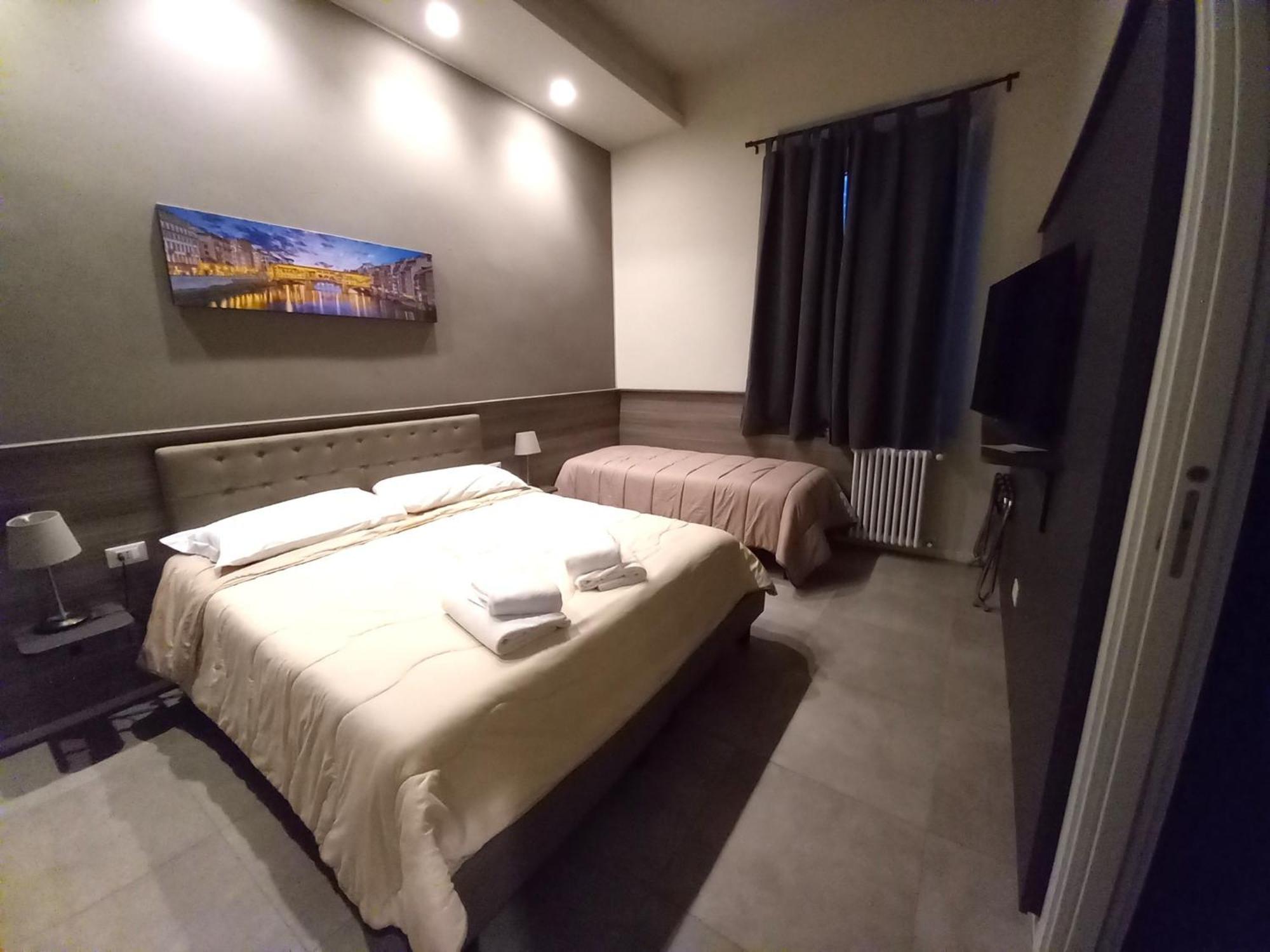Triple Room Private Bathroom,1638628567:JPEG