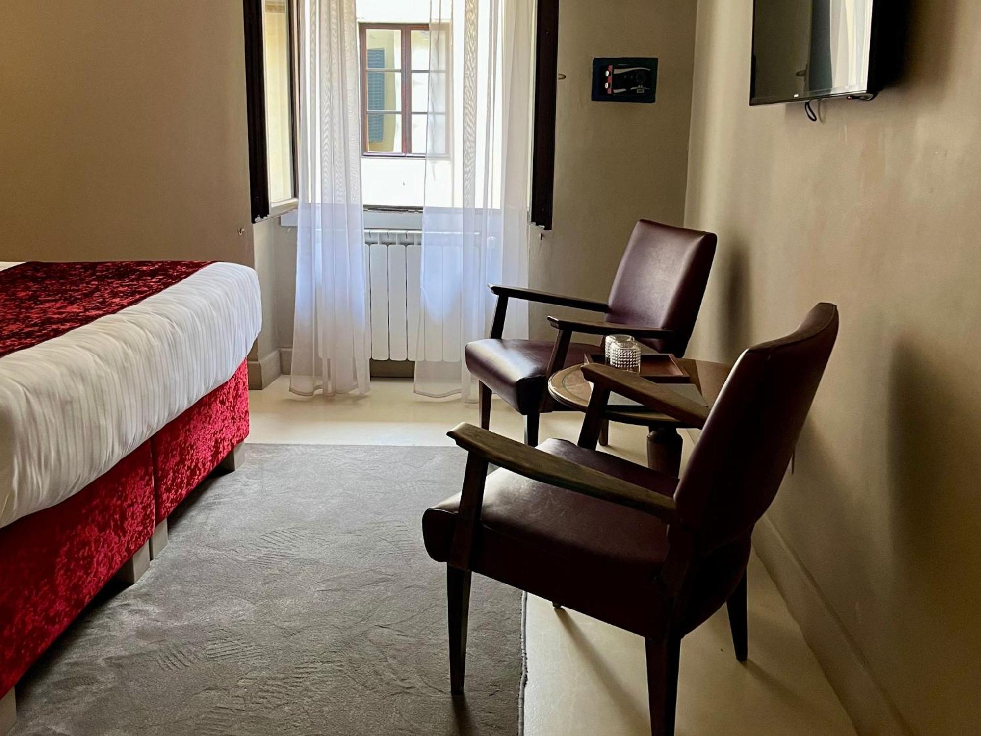 Medium Room