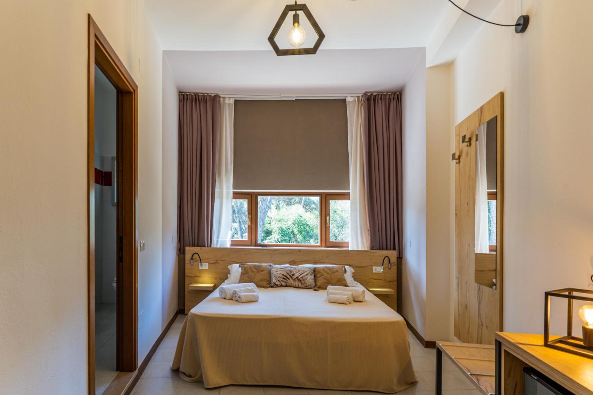 Standard Double Room,1655313341:JPEG