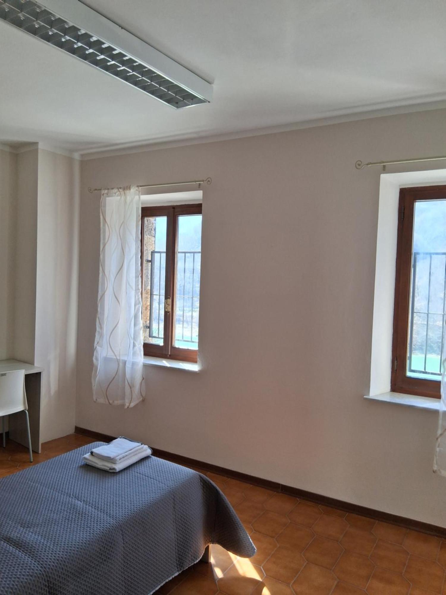 Superior Single Room Lake View