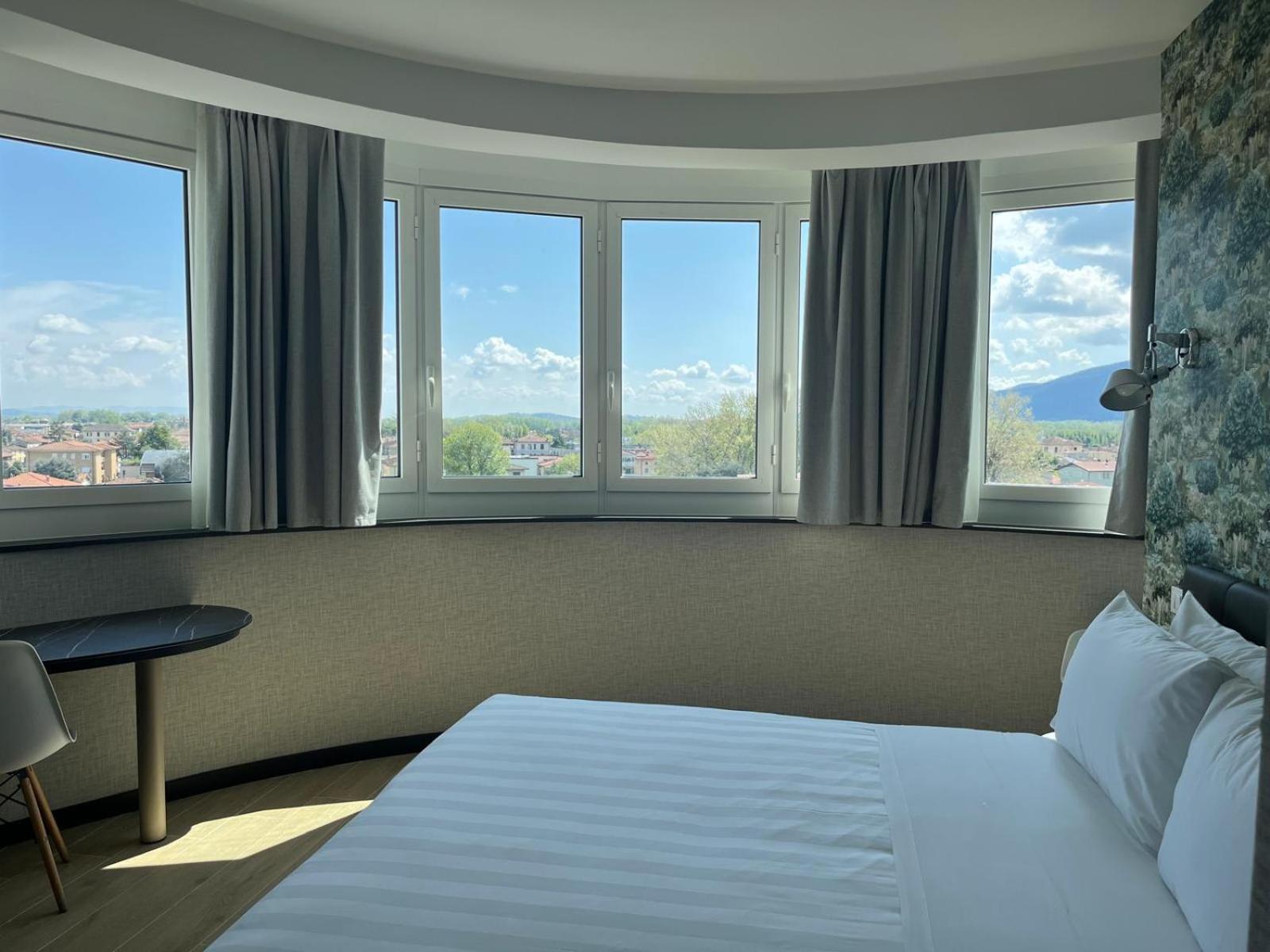 Superior Double or Twin Room City View