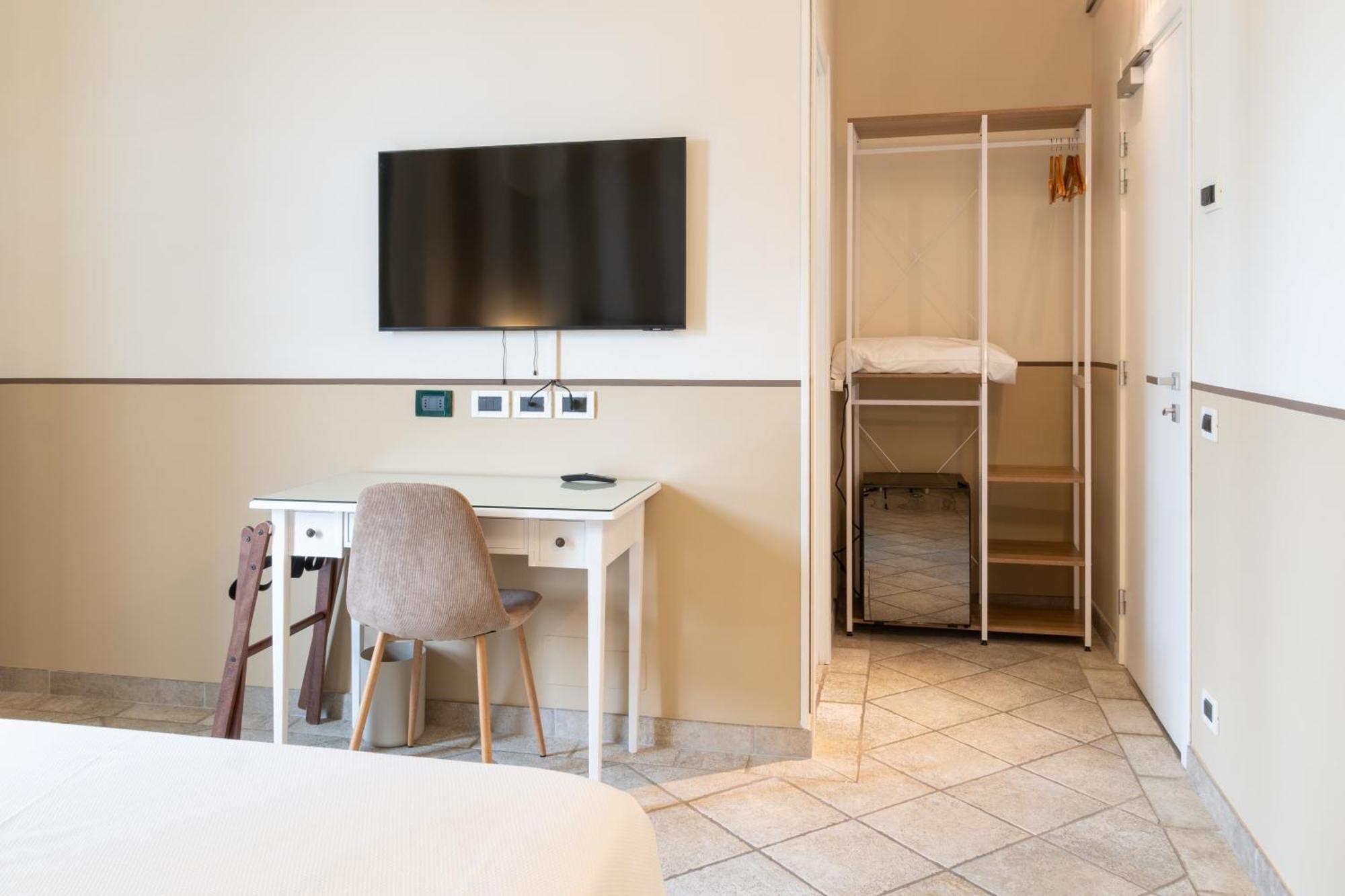 Superior Double Room,1661661141:JPEG