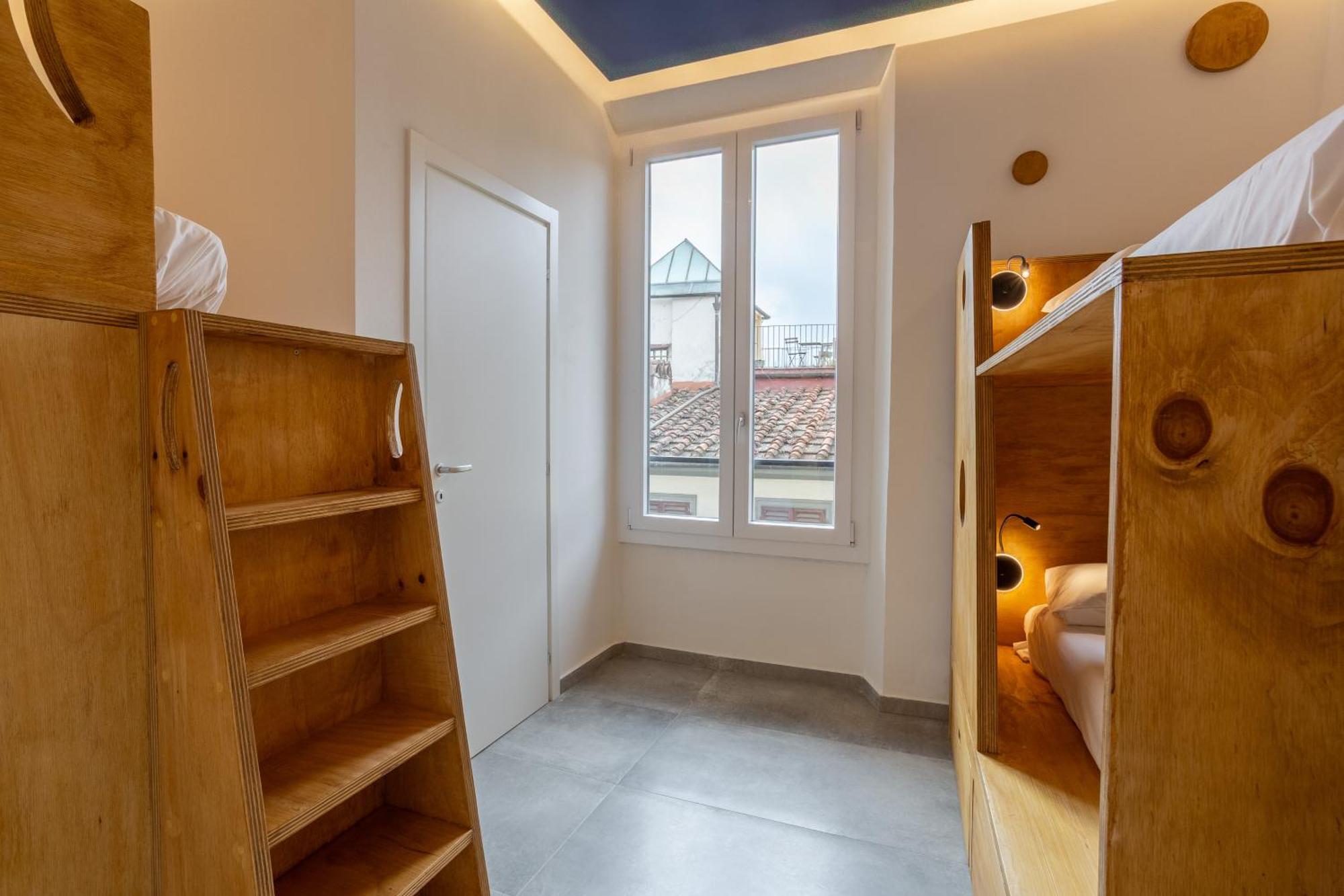 Bed 4-Bed Female Dormitory Room