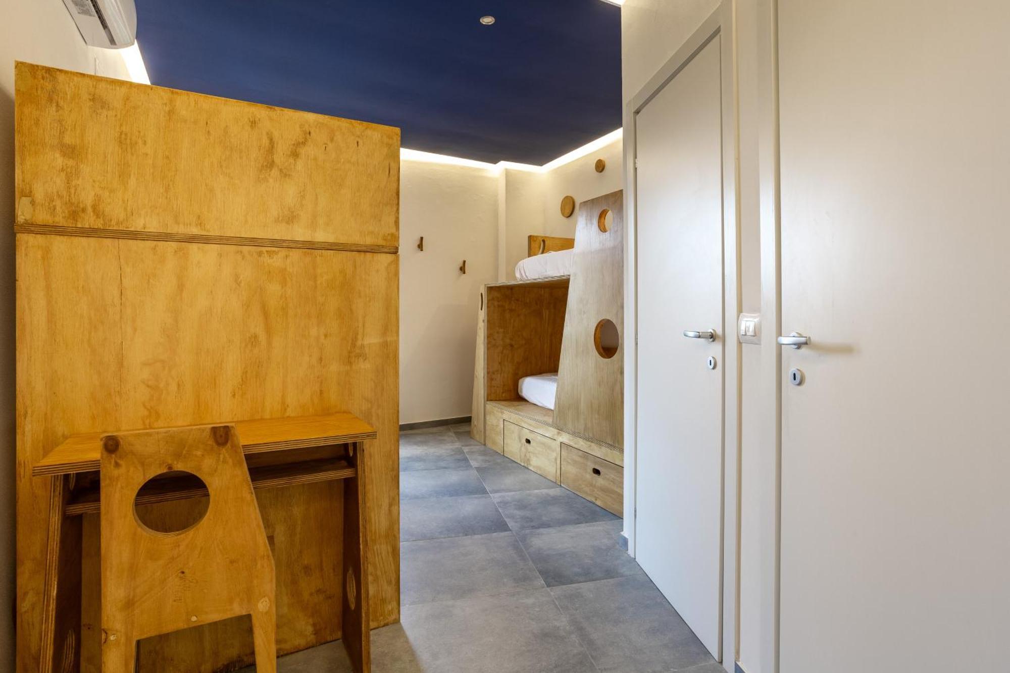 Bed 4-Bed Female Dormitory Room