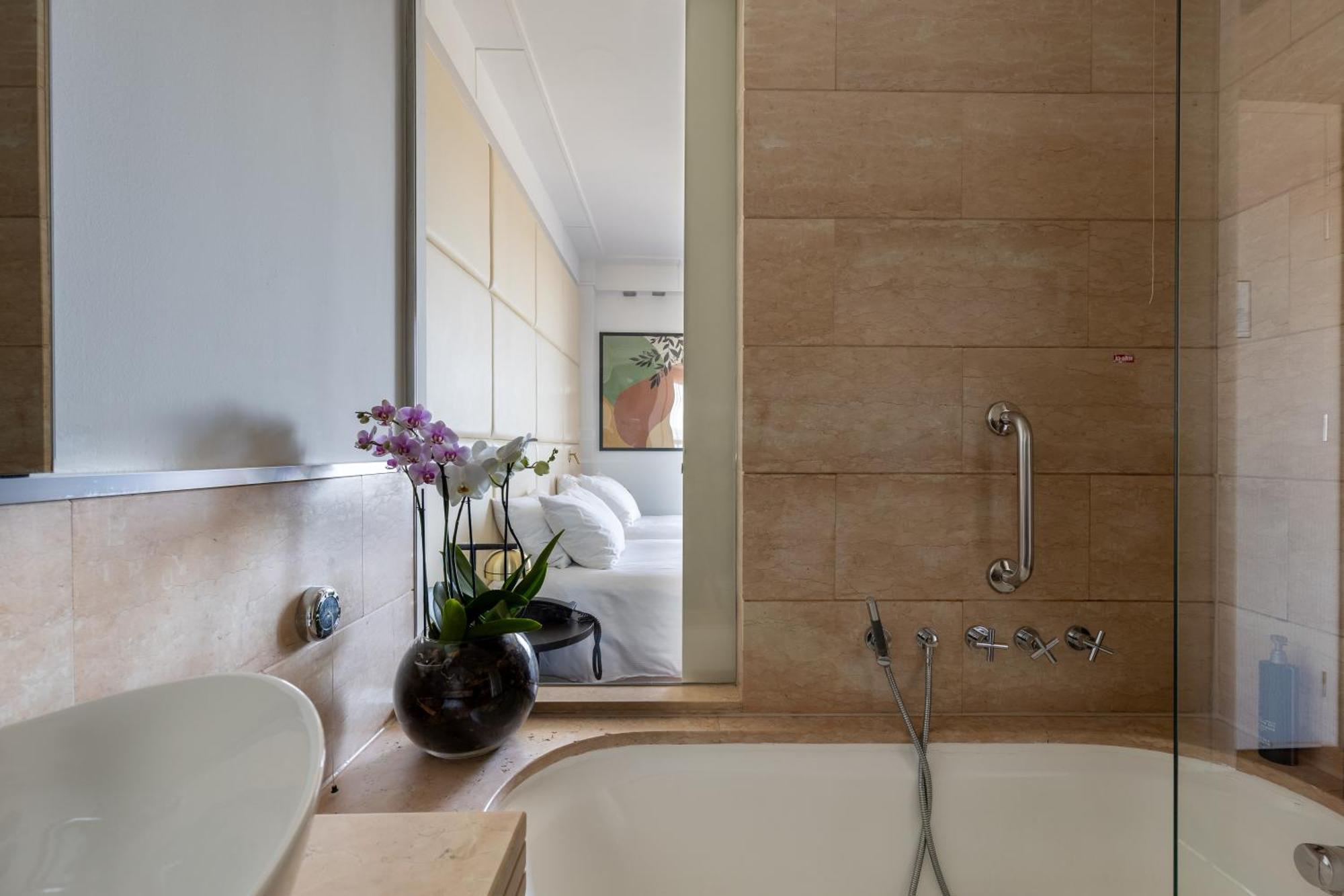 Executive Twin Room,1691983288:JPEG