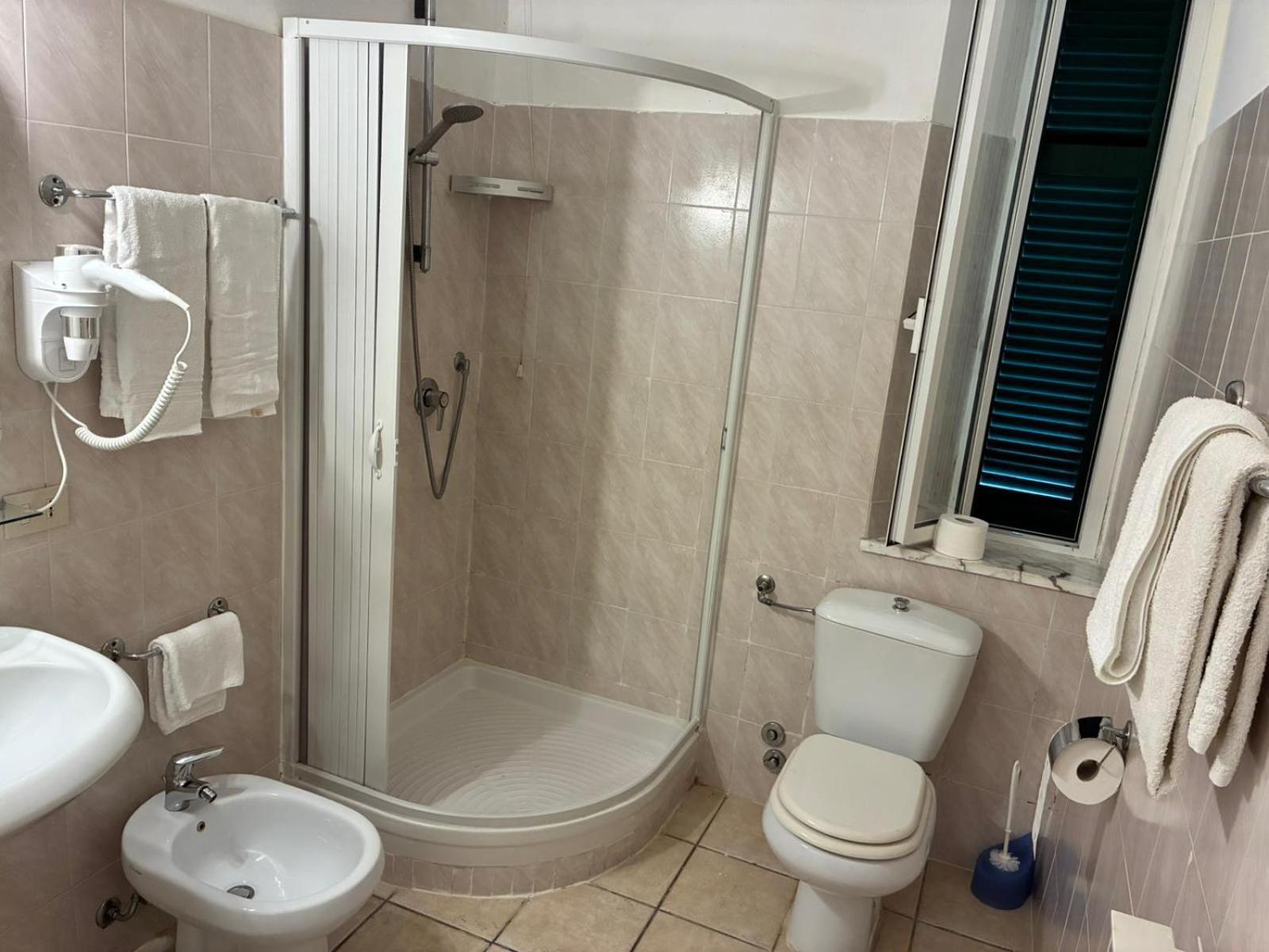 Double or Twin Room,1678649671:JPEG