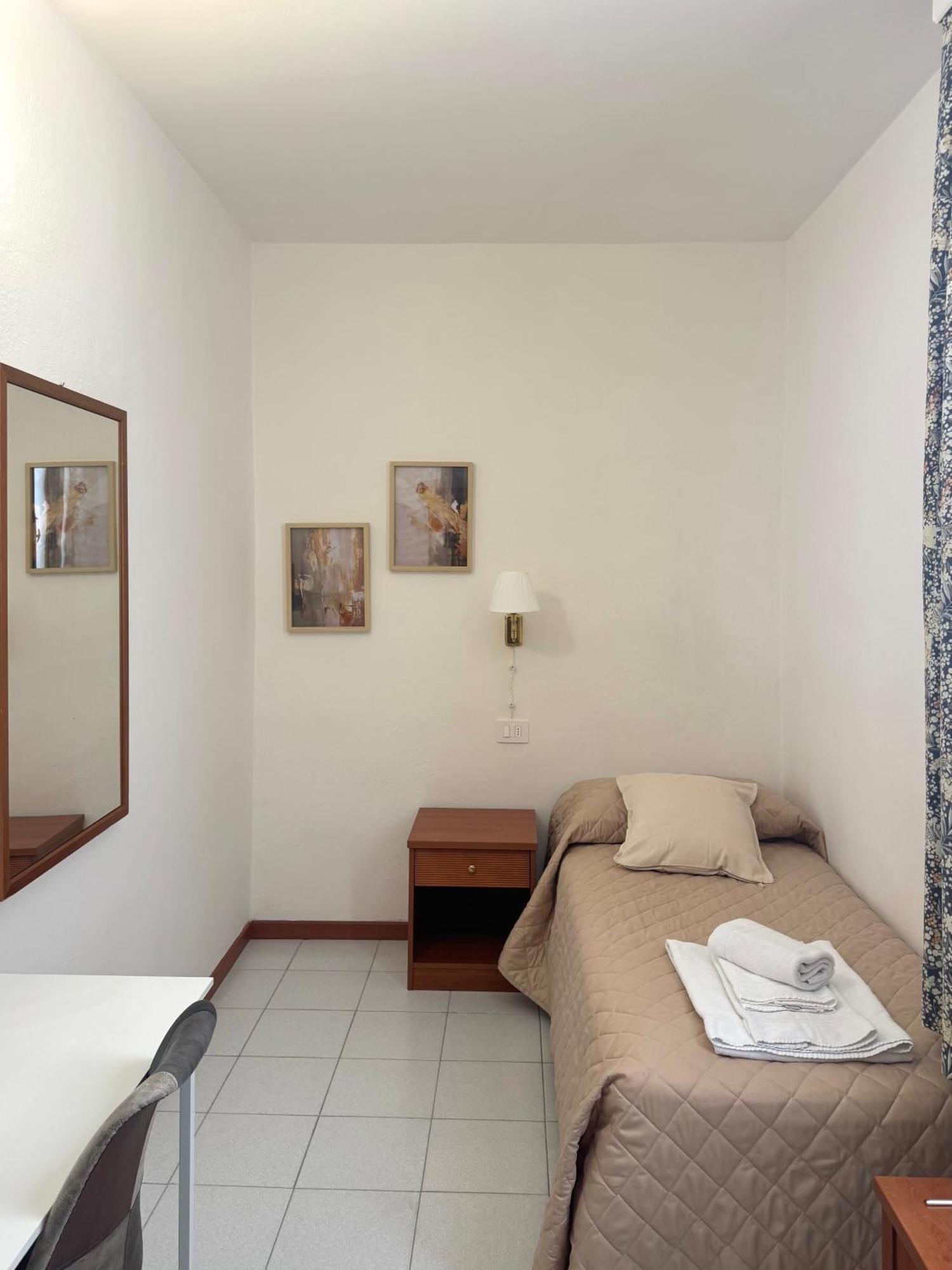 Single Room,1679235323:JPEG