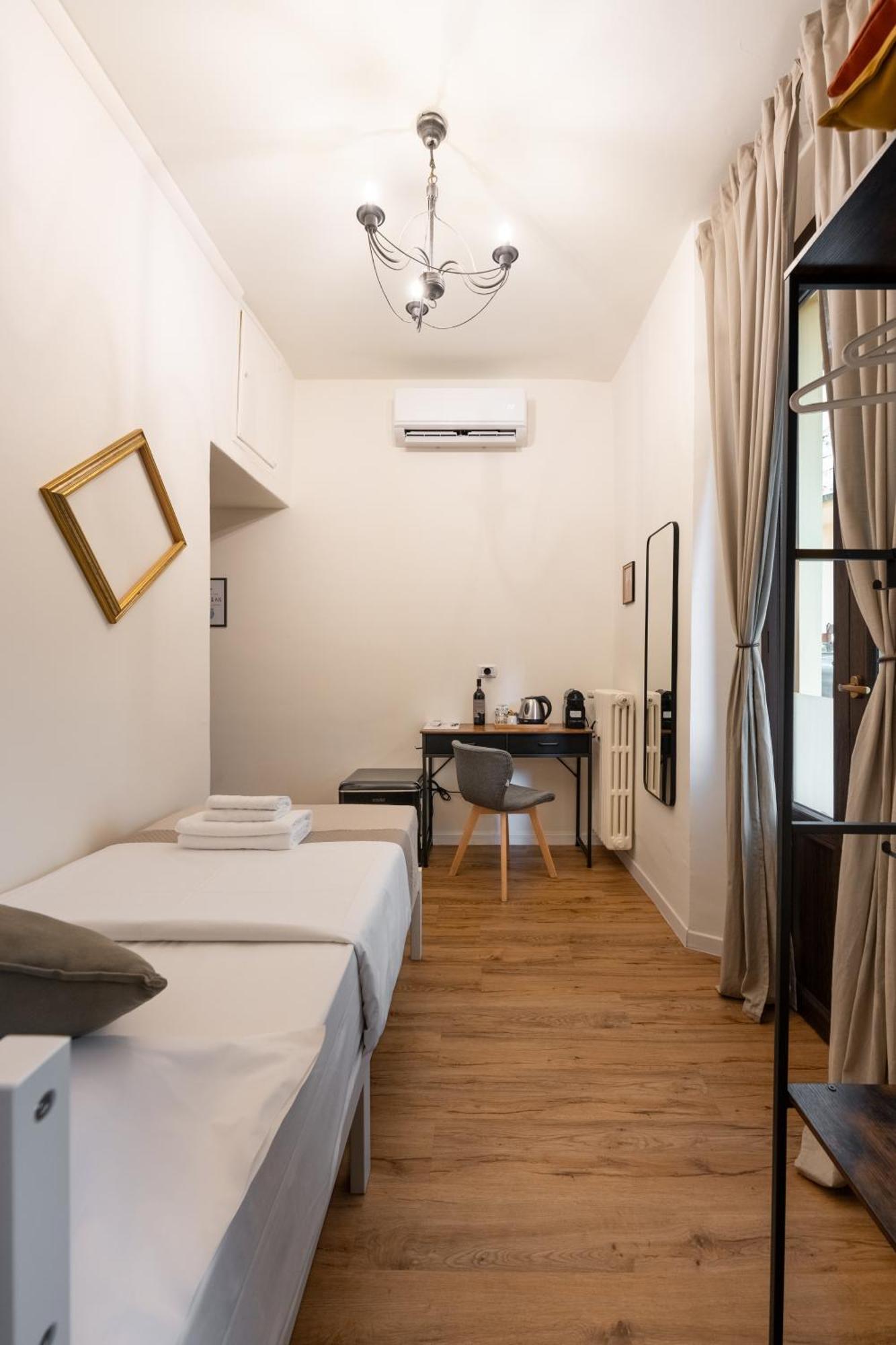 Single Room Private Bathroom