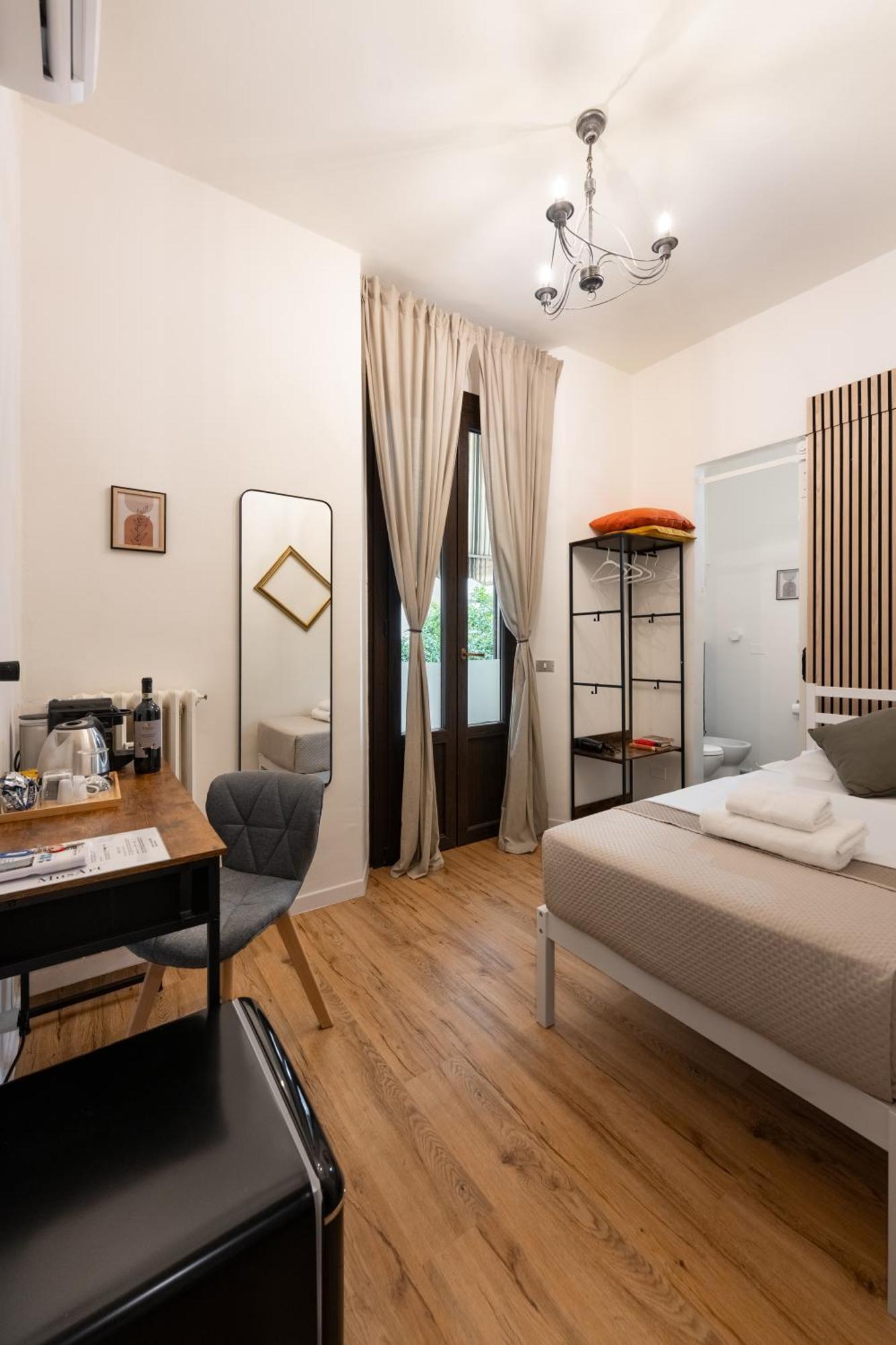 Single Room Private Bathroom