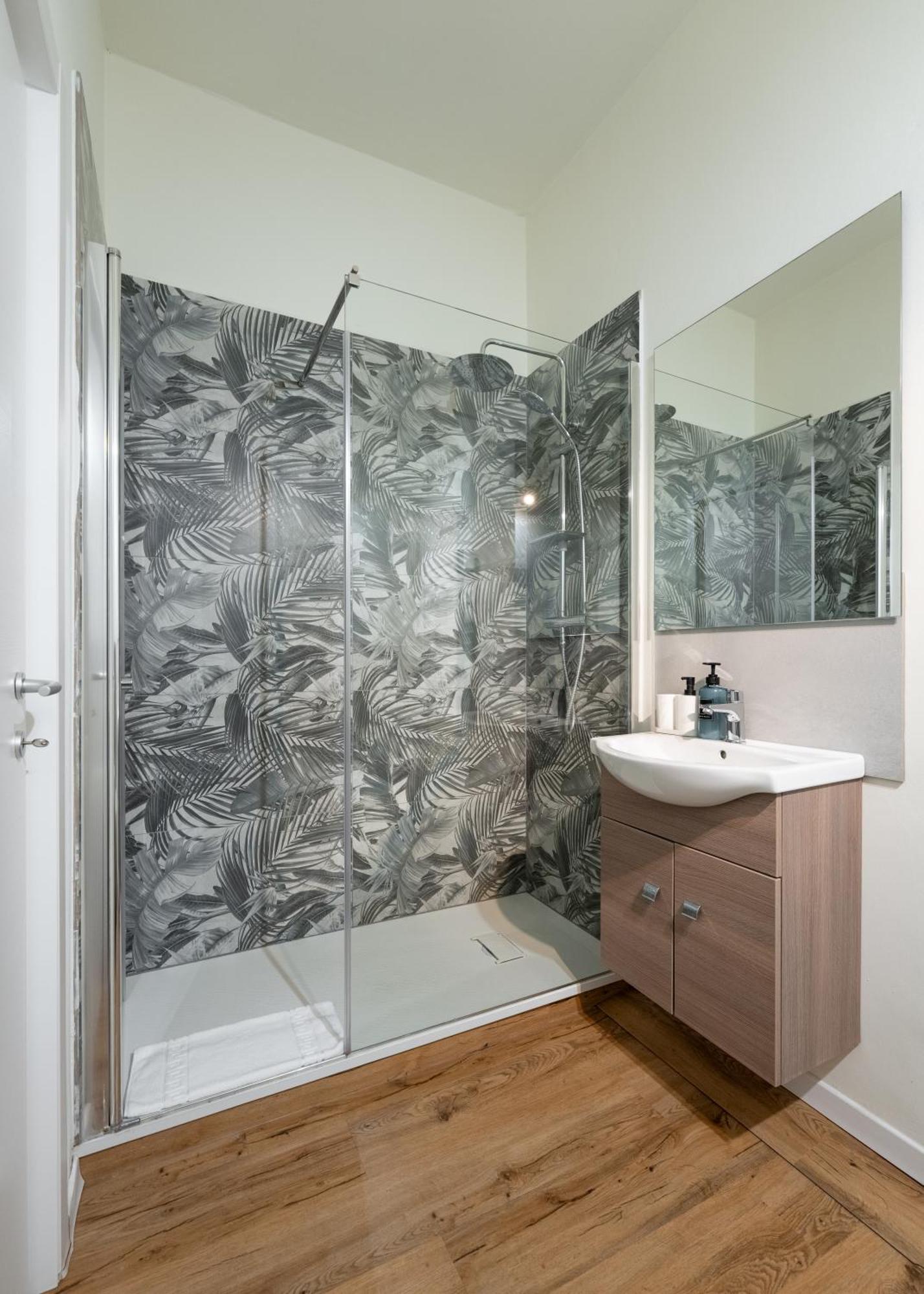 Double Room Private Bathroom