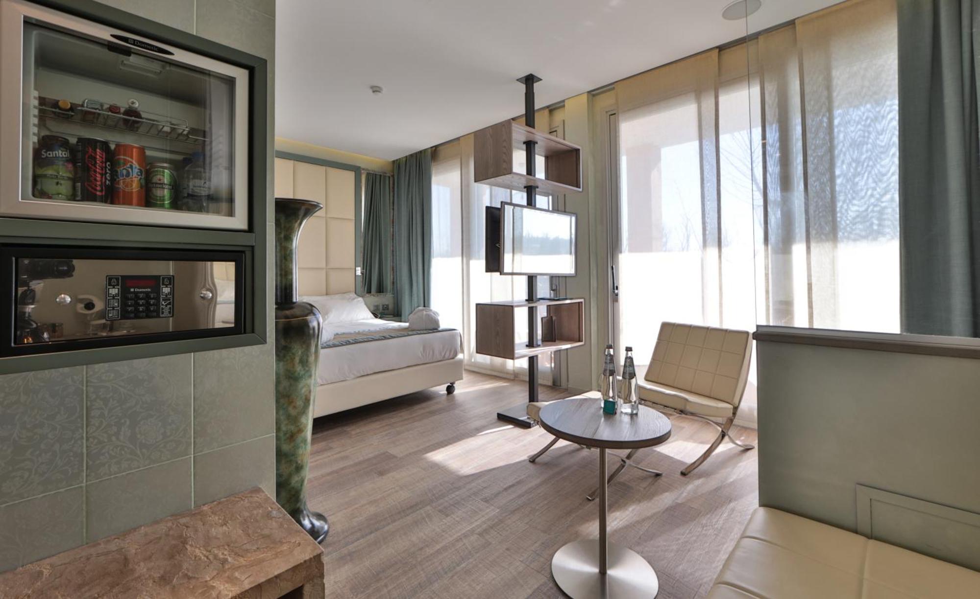 Junior Suite Balcony River View