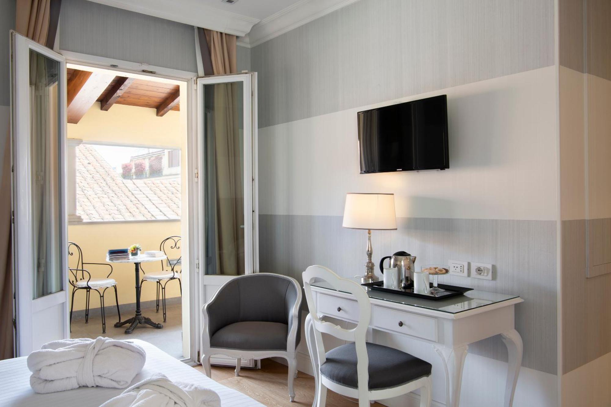 Double or Twin Room Terrace