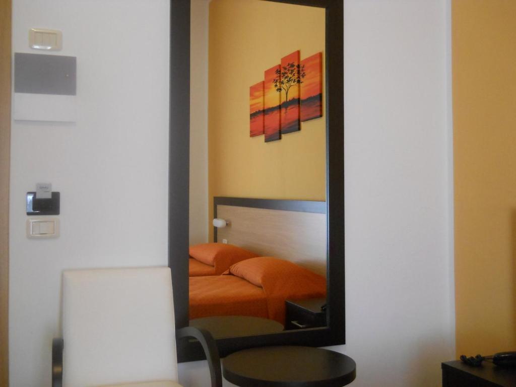 Double or Twin Room,1499141011:JPEG