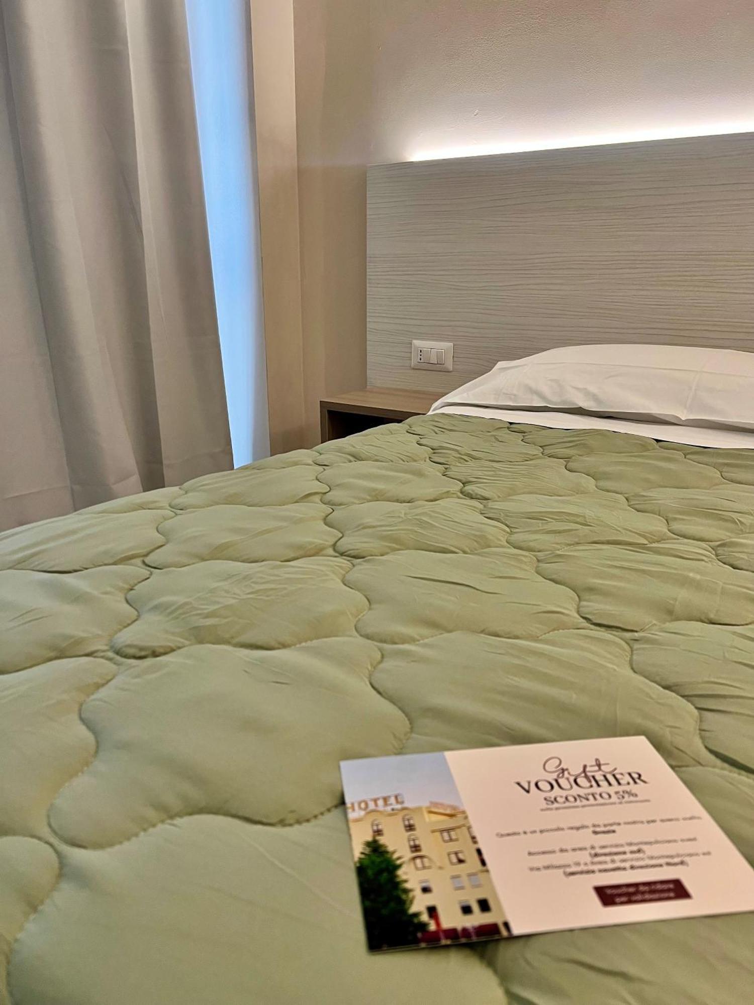Deluxe Room,1717005890:JPEG