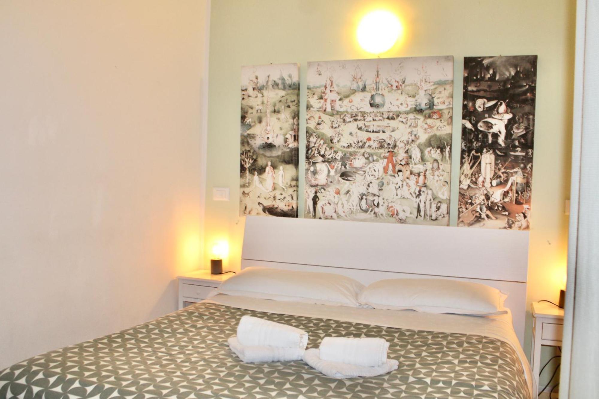 Double Room Private Bathroom