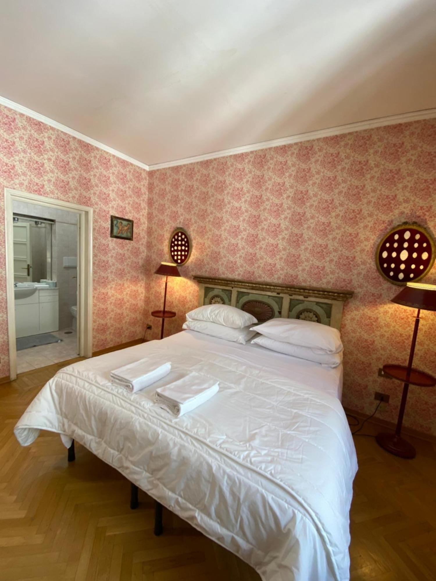 Double Room,1545869320:JPEG
