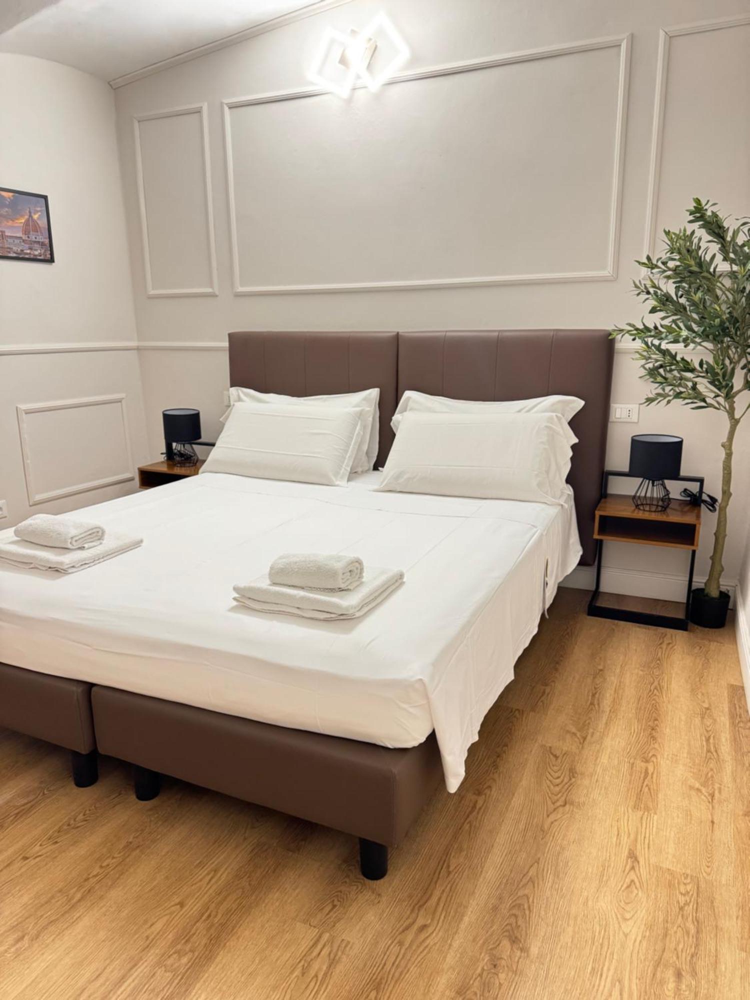 Double Room Private Bathroom