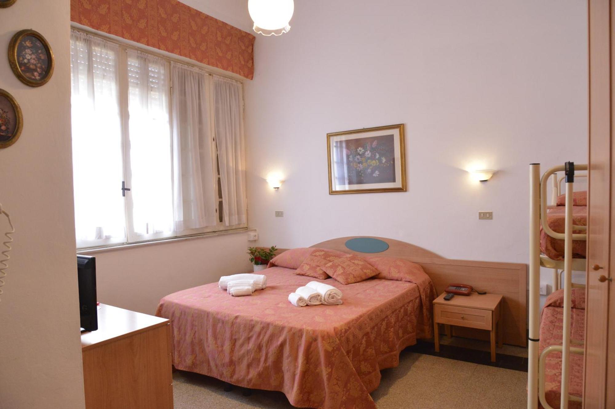 Standard Quadruple Room,1742585427:JPEG